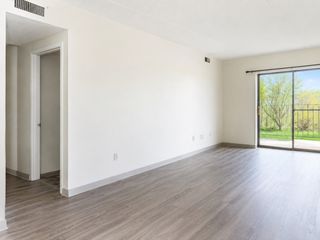 476 Riverside Dr 204, Lawrence, MA 01841