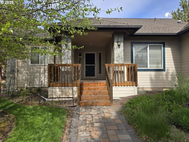 2261 CONDOR Dr, Redmond, OR 97756
