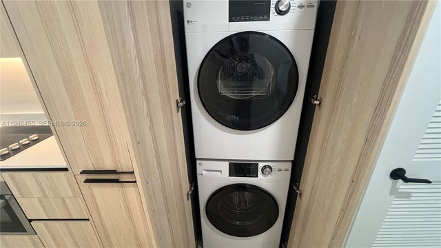 225 N Miami Ave 312, Miami, FL 33128