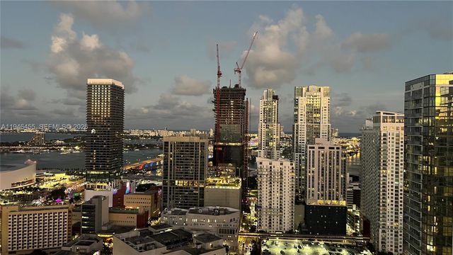 225 N Miami Ave 312, Miami, FL 33128