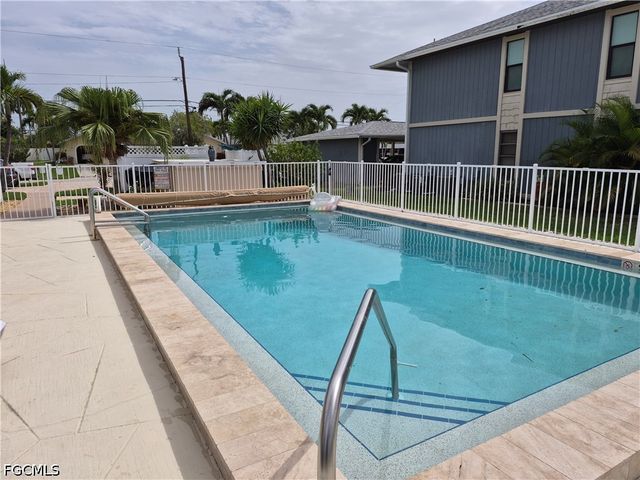 830 SW 48th TER 3, Cape Coral, FL 33914