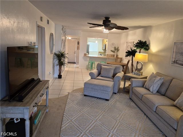 830 SW 48th TER 3, Cape Coral, FL 33914