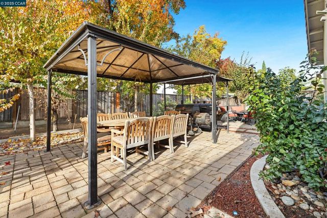 104 Montevino, Oakley, CA 94561