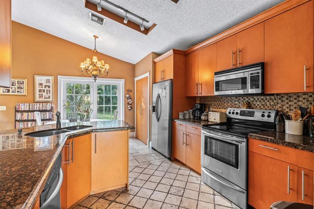 2224 Soundings Court, Greenacres, FL 33413