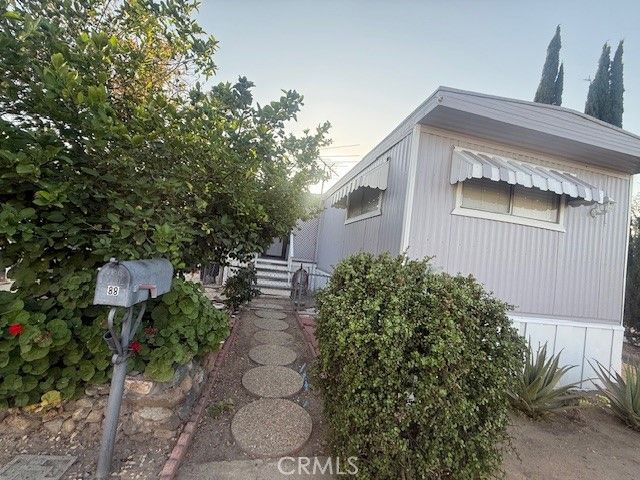 995 Pomona 88, Corona, CA 92882