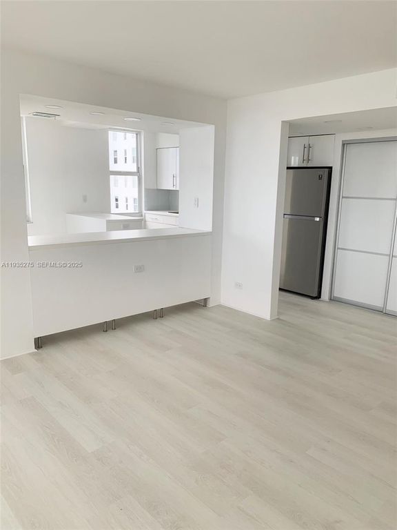 Image 12 of property listing at 301 174th St 1818, Sunny Isles Beach, FL 33160