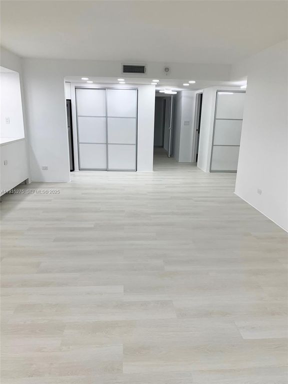 Image 13 of property listing at 301 174th St 1818, Sunny Isles Beach, FL 33160