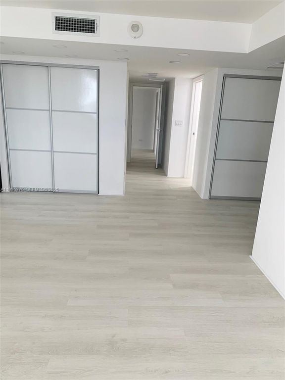 Image 14 of property listing at 301 174th St 1818, Sunny Isles Beach, FL 33160