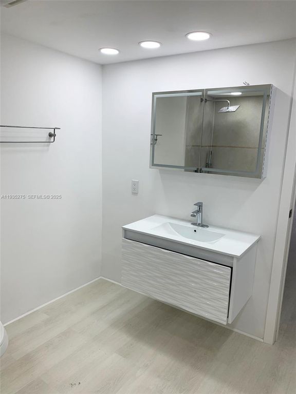 Image 21 of property listing at 301 174th St 1818, Sunny Isles Beach, FL 33160