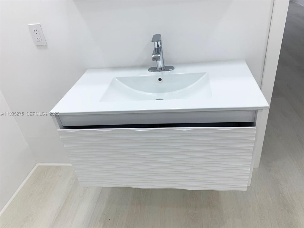 Image 24 of property listing at 301 174th St 1818, Sunny Isles Beach, FL 33160