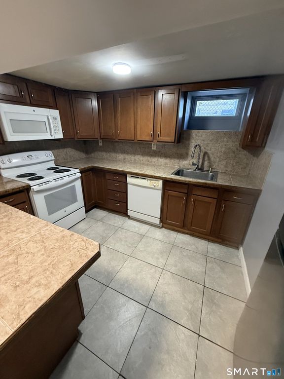 42 Cottage Street Lower Level, Bridgeport, CT 06605