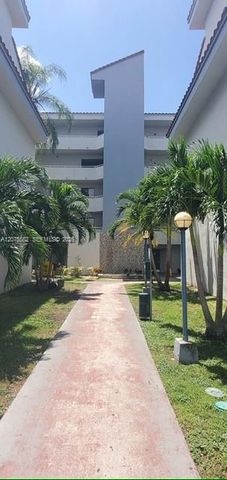 8205 SW 152nd Avenue F-306, Miami, FL 33193