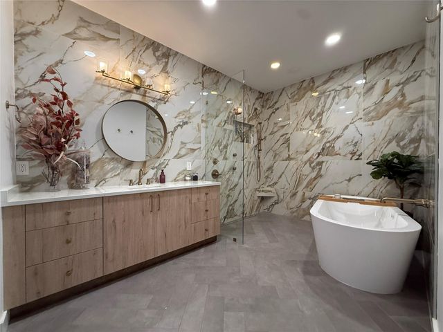 2492 NW 66th Dr, Boca Raton, FL 33496