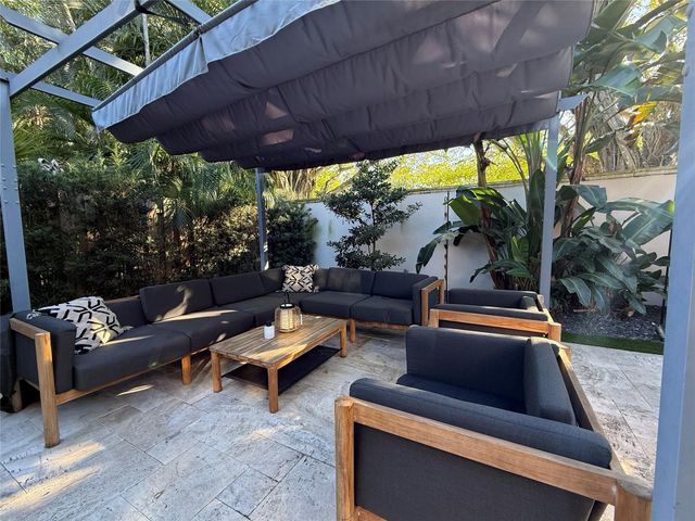 2492 NW 66th Dr, Boca Raton, FL 33496