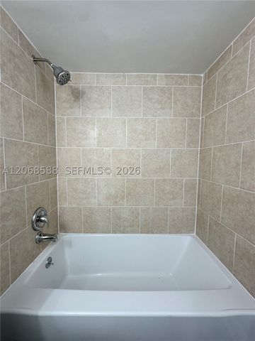 2500 Johnson St 6, Hollywood, FL 33020