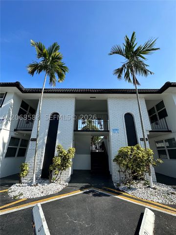 2500 Johnson St 6, Hollywood, FL 33020