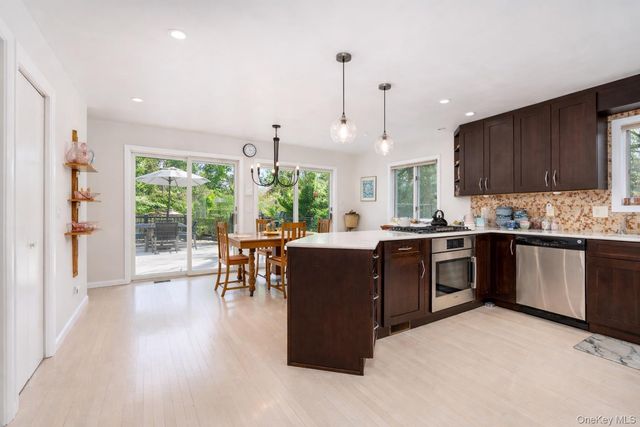 875 & 785 The Strand, East Marion, NY 11939