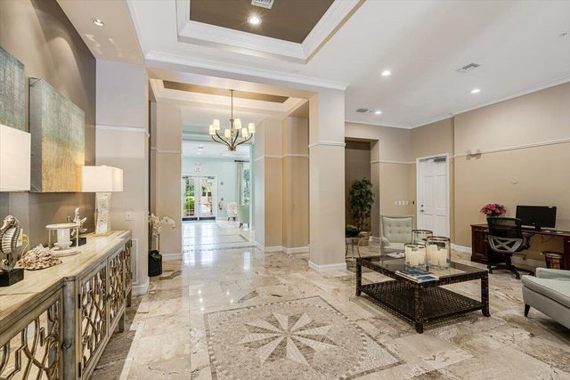 720 S Sapodilla Avenue 204, West Palm Beach, FL 33401