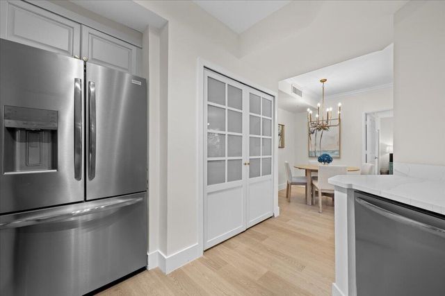720 S Sapodilla Avenue 204, West Palm Beach, FL 33401