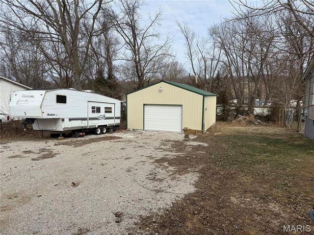 607 Nicholson Drive, Potosi, MO 63664