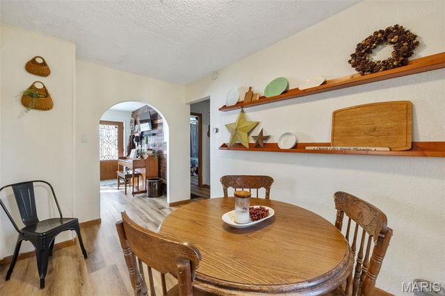 607 Nicholson Drive, Potosi, MO 63664