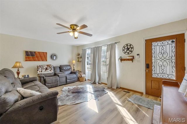 607 Nicholson Drive, Potosi, MO 63664