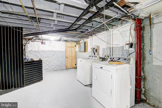 1003 BONAPARTE AVE, Baltimore, MD 21218
