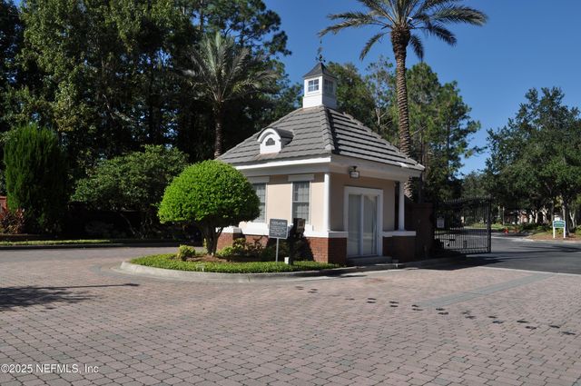 13810 SUTTON PARK Drive N 1223, Jacksonville, FL 32224