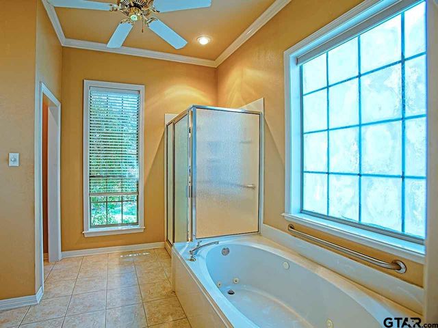 2206 Kennebunk Lane, Tyler, TX 75703