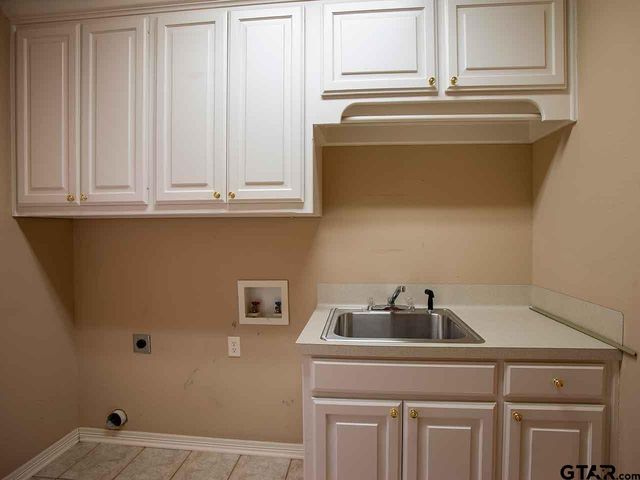 2206 Kennebunk Lane, Tyler, TX 75703