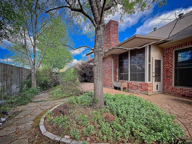 2206 Kennebunk Lane, Tyler, TX 75703