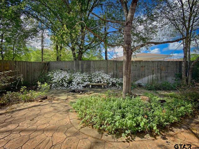 2206 Kennebunk Lane, Tyler, TX 75703