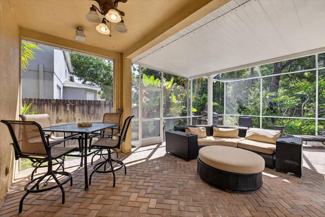 11115 AVERY OAKS DRIVE, Tampa, FL 33625