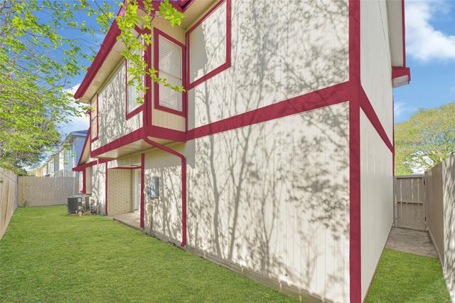 12009 Sandpiper Drive, Houston, TX 77035