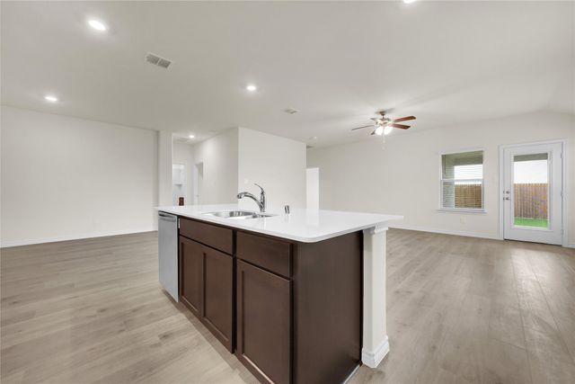 2044 Hearn Drive, Royse City, TX 75189