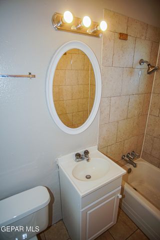 1317 Saint Johns Drive 6, El Paso, TX 79903