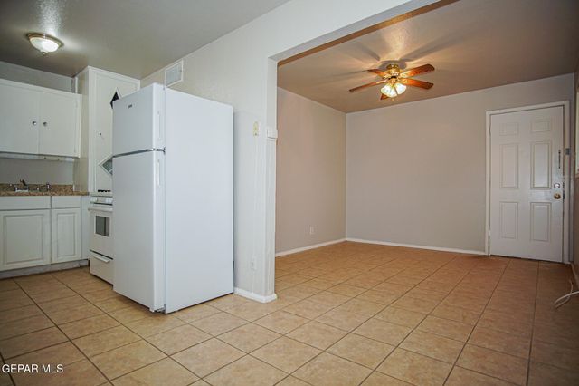 1317 Saint Johns Drive 6, El Paso, TX 79903