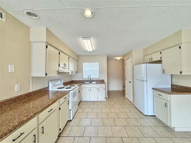 2540 ELM AVENUE, Lake Wales, FL 33898