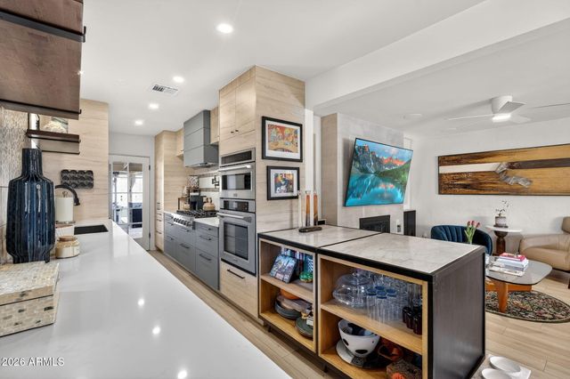 938 W Portland Street, Phoenix, AZ 85007