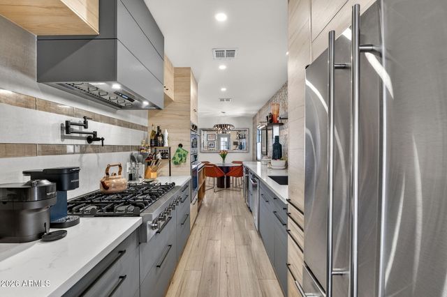 938 W Portland Street, Phoenix, AZ 85007