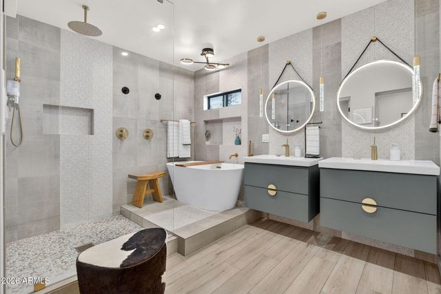 938 W Portland Street, Phoenix, AZ 85007