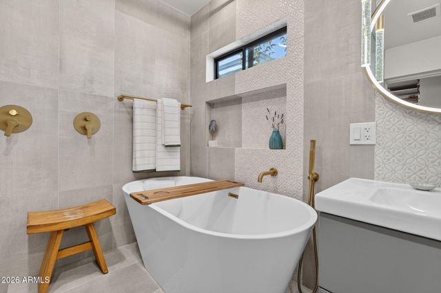 938 W Portland Street, Phoenix, AZ 85007