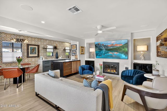 938 W Portland Street, Phoenix, AZ 85007