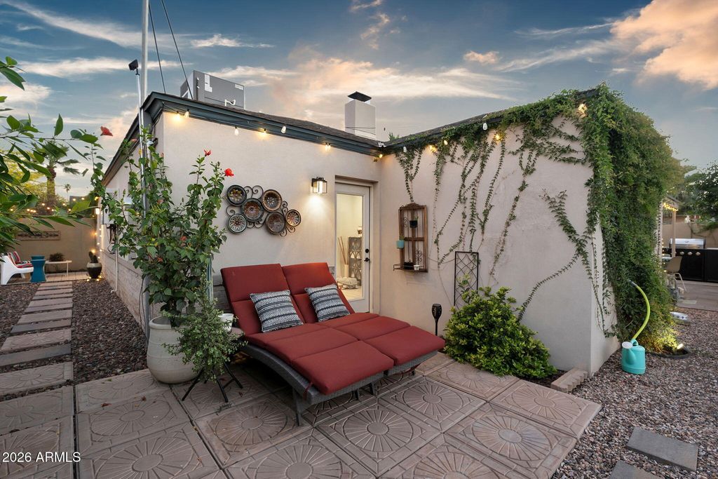 Image 34 of property listing at 938 W Portland Street, Phoenix, AZ 85007