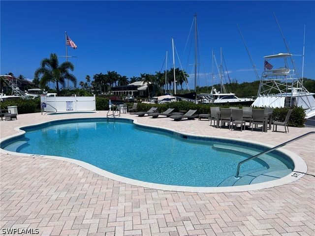 1777 Gulfstar DR S, Naples, FL 34112