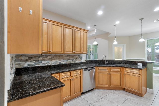 6882 Brocado Court, Navarre, FL 32566