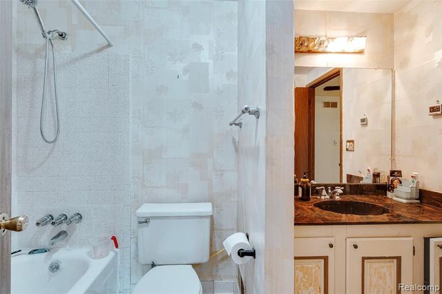 22857 Cranbrooke Drive, Novi, MI 48375