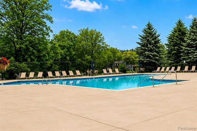 22857 Cranbrooke Drive, Novi, MI 48375