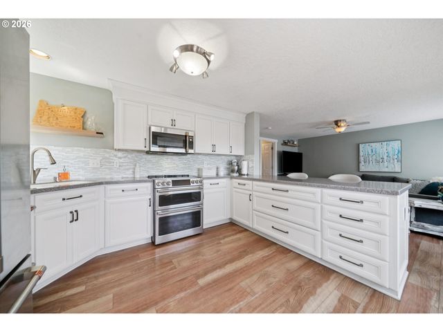 5516 Nw 180TH Pl, Portland, OR 97229