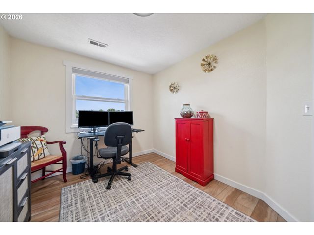 5516 Nw 180TH Pl, Portland, OR 97229